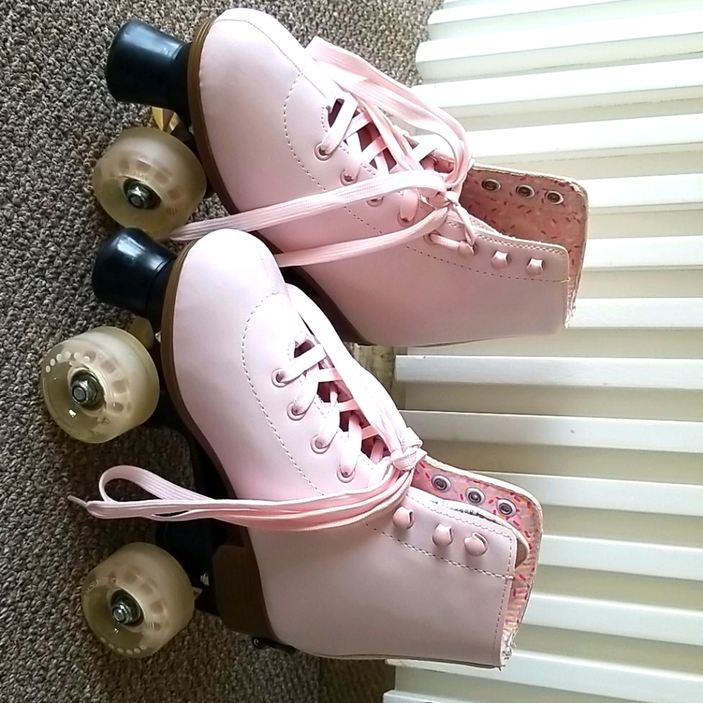 New Limited Ed Roller Skates Museum of Ice Cream